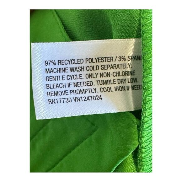 NWOT Future Collective with Alani Noelle Green Relaxed Trouser Shorts Size 0 - Picture 10 of 10